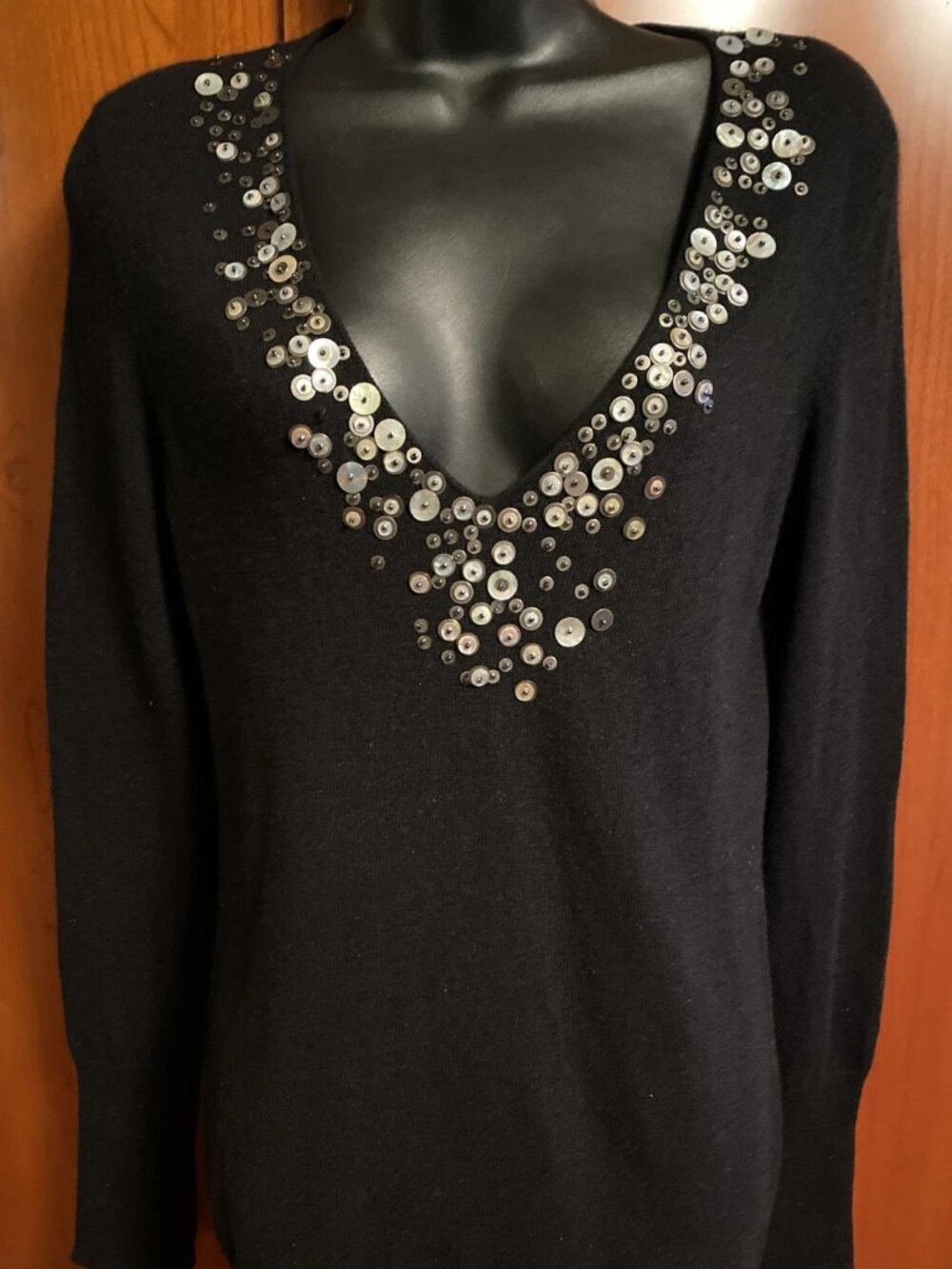 Wild About Cashmere Saks 5th Avenue Embroidered Black Sweater Size Small
